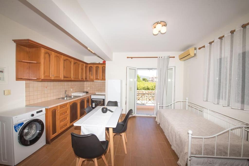 Anna Maria Apartment Lefkáda エクステリア 写真